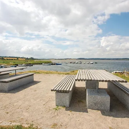 With A Fireplace 267 Semesterbostad *