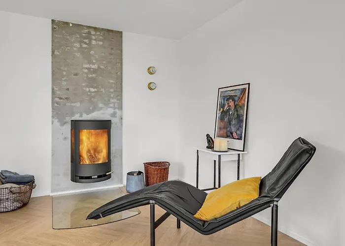 Dom wakacyjny With A Fireplace 267